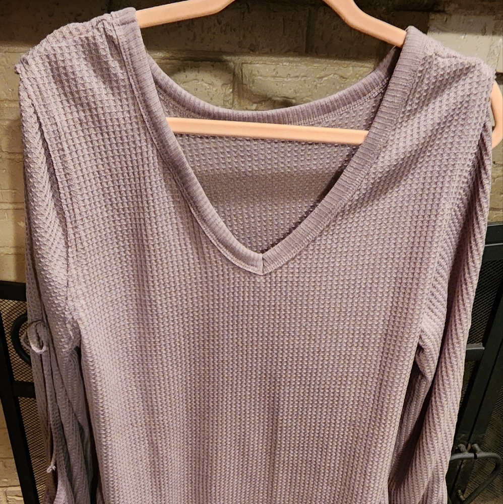 Large split sleeve top